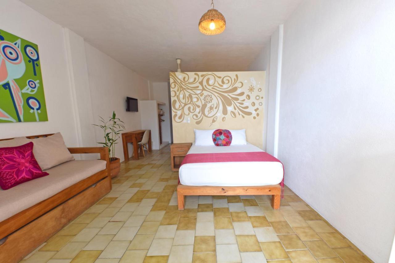 Emperador Vallarta Beachfront Hotel And Suites Puerto Vallarta Buitenkant foto