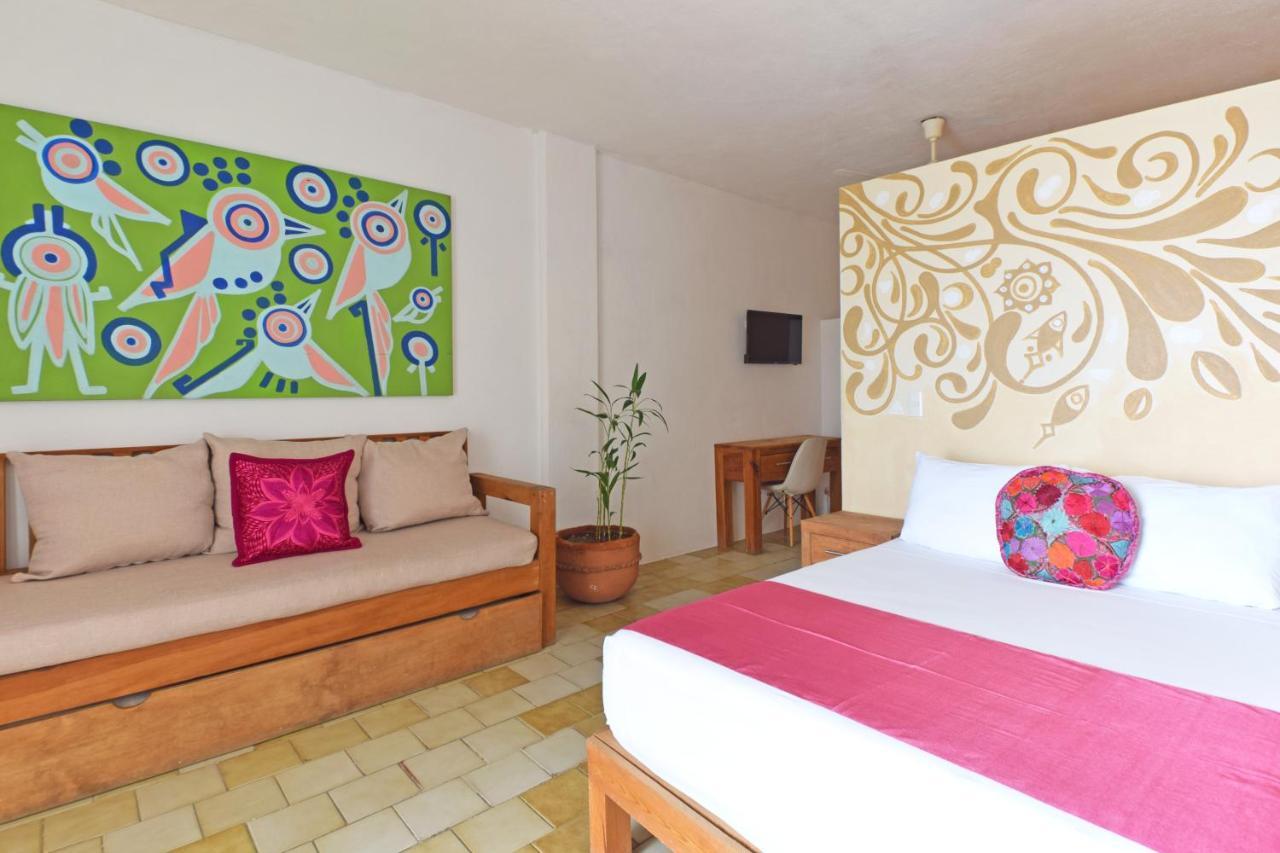 Emperador Vallarta Beachfront Hotel And Suites Puerto Vallarta Buitenkant foto