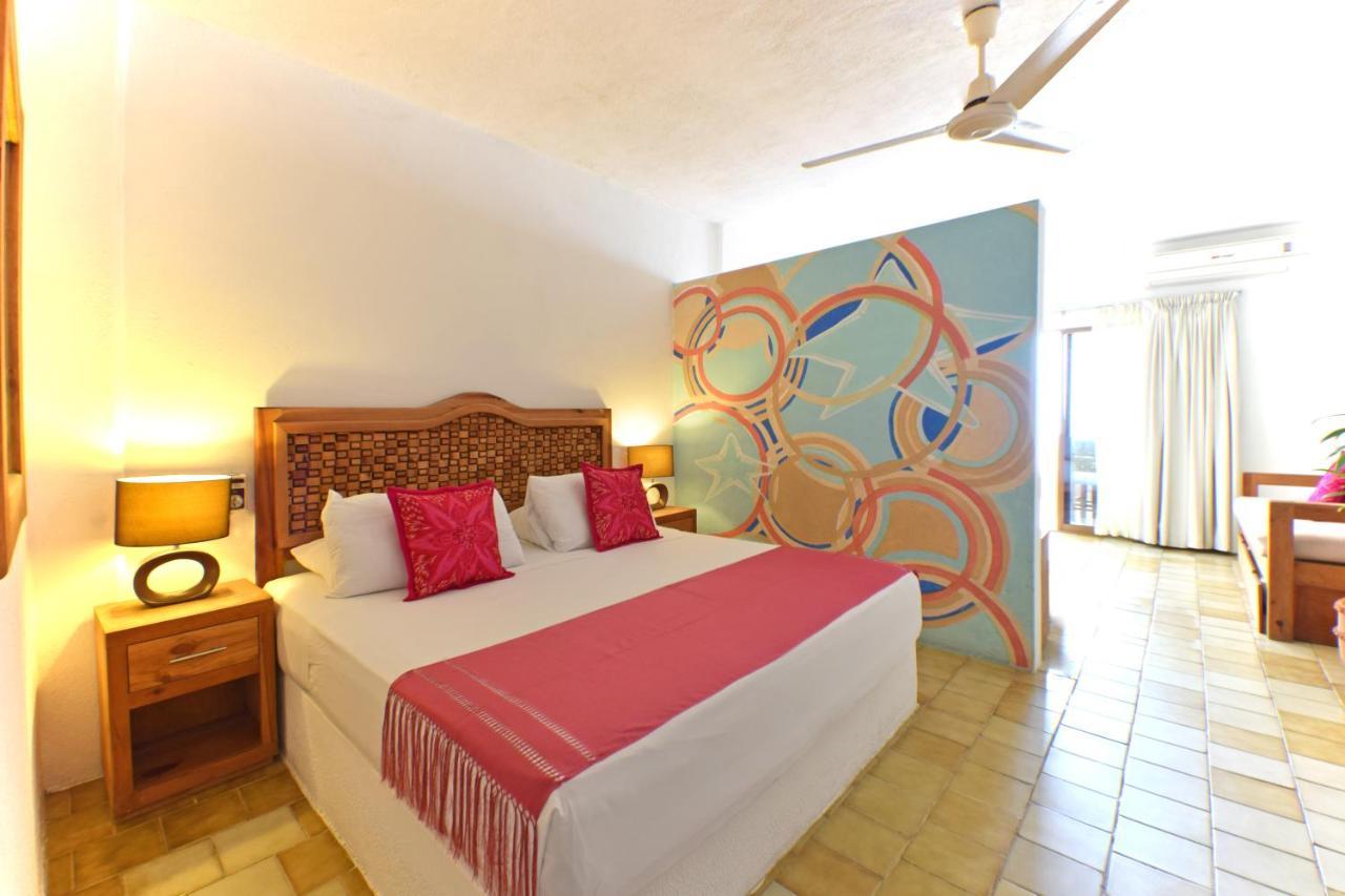 Emperador Vallarta Beachfront Hotel And Suites Puerto Vallarta Buitenkant foto