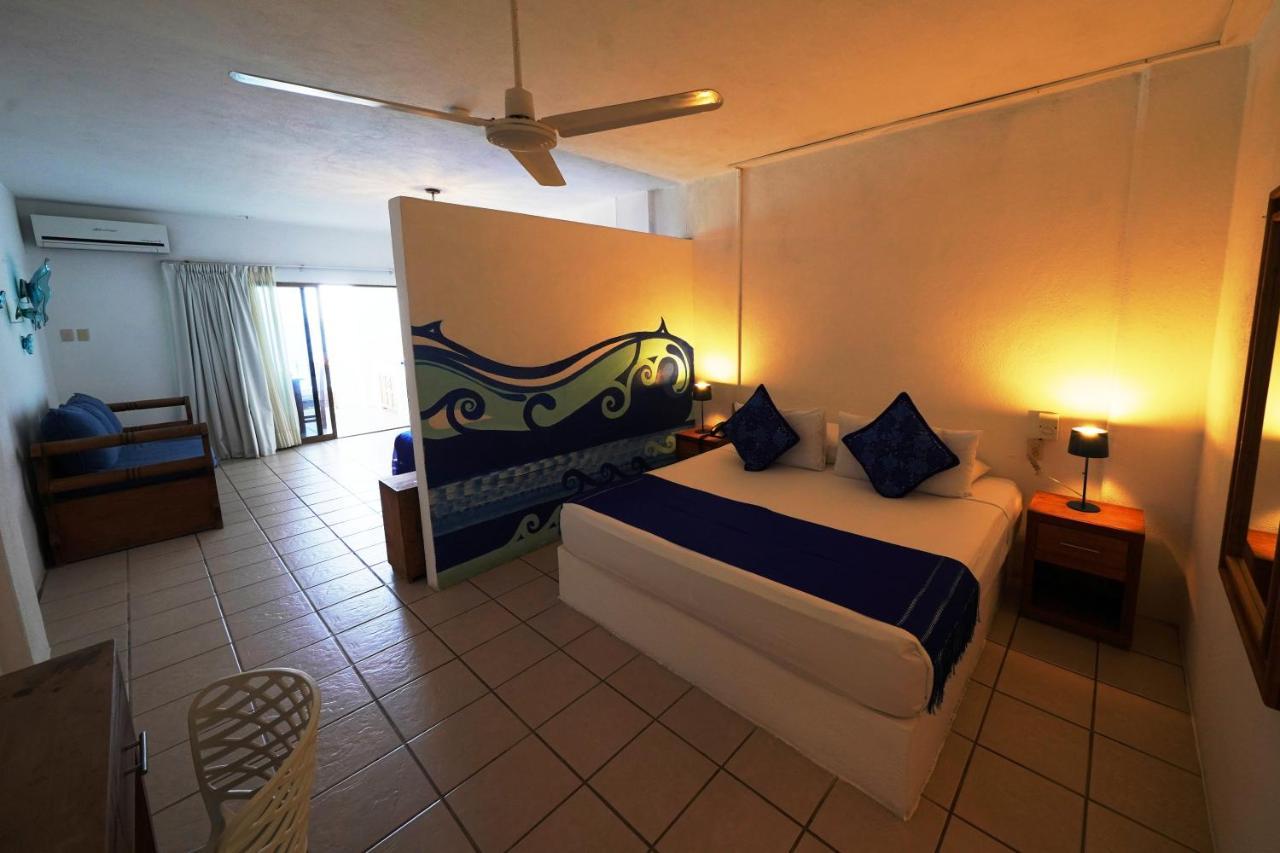 Emperador Vallarta Beachfront Hotel And Suites Puerto Vallarta Buitenkant foto