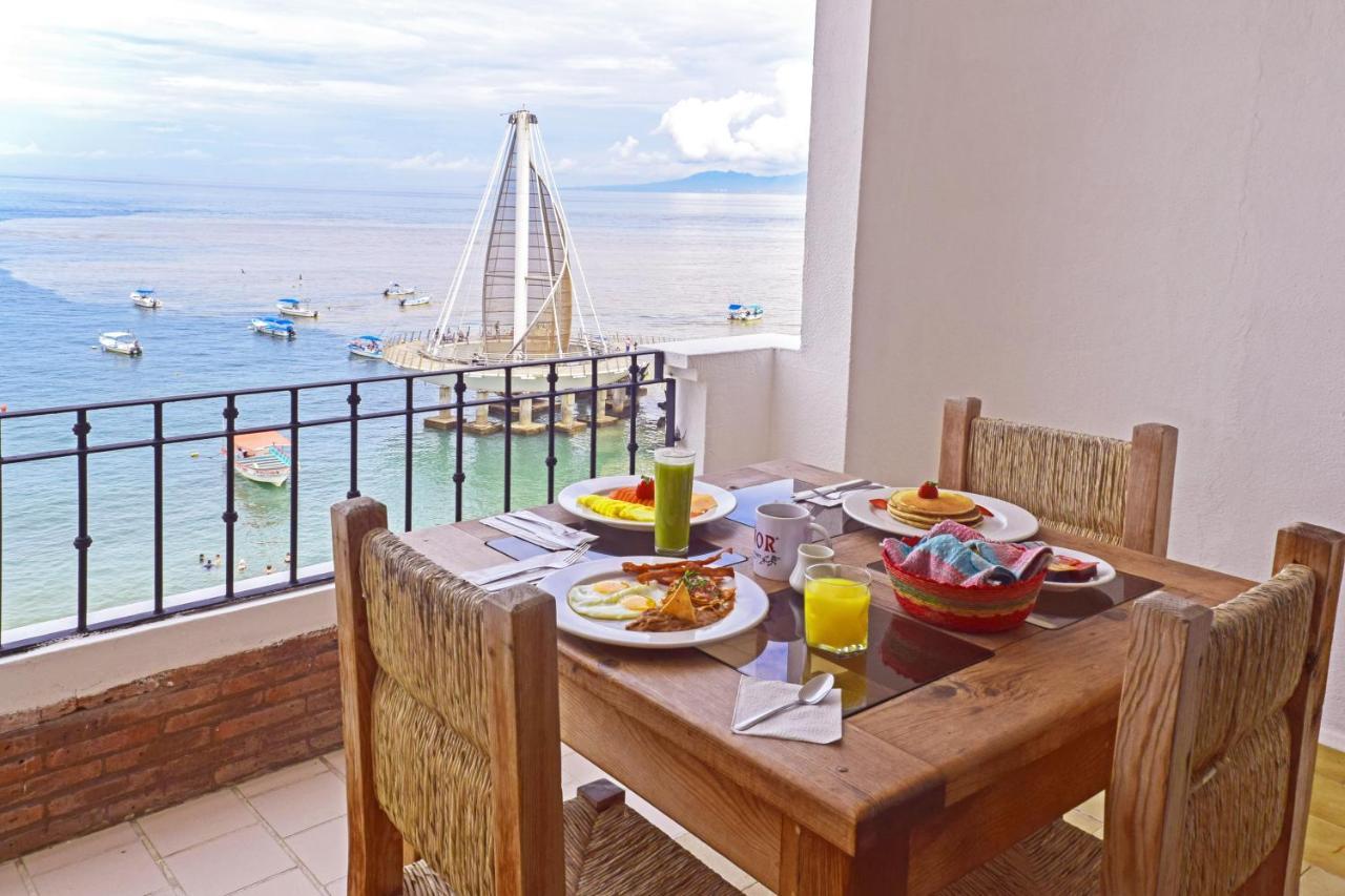Emperador Vallarta Beachfront Hotel And Suites Puerto Vallarta Buitenkant foto