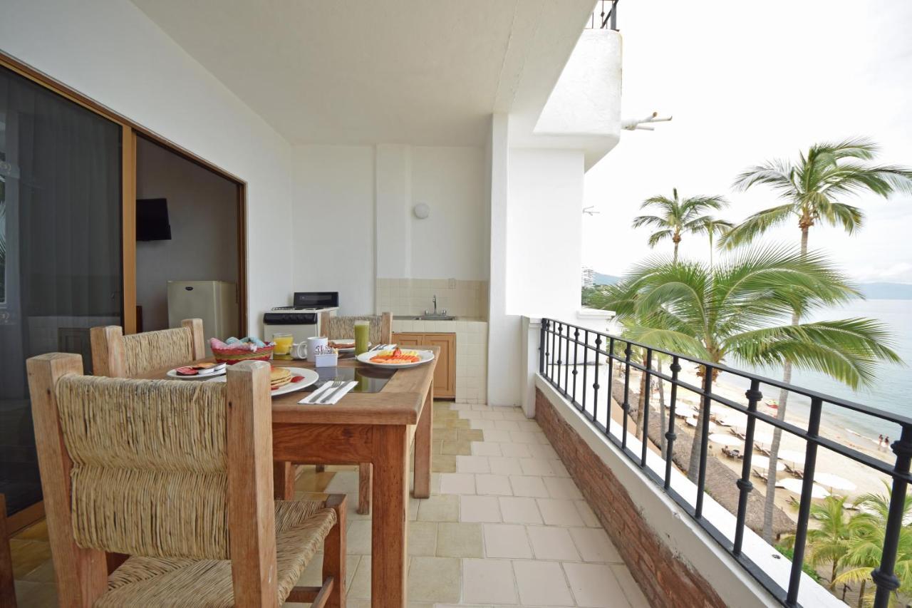 Emperador Vallarta Beachfront Hotel And Suites Puerto Vallarta Buitenkant foto