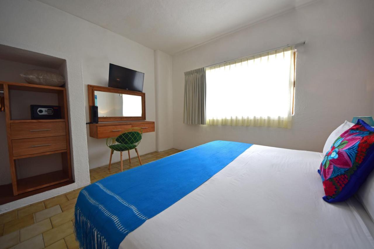 Emperador Vallarta Beachfront Hotel And Suites Puerto Vallarta Buitenkant foto