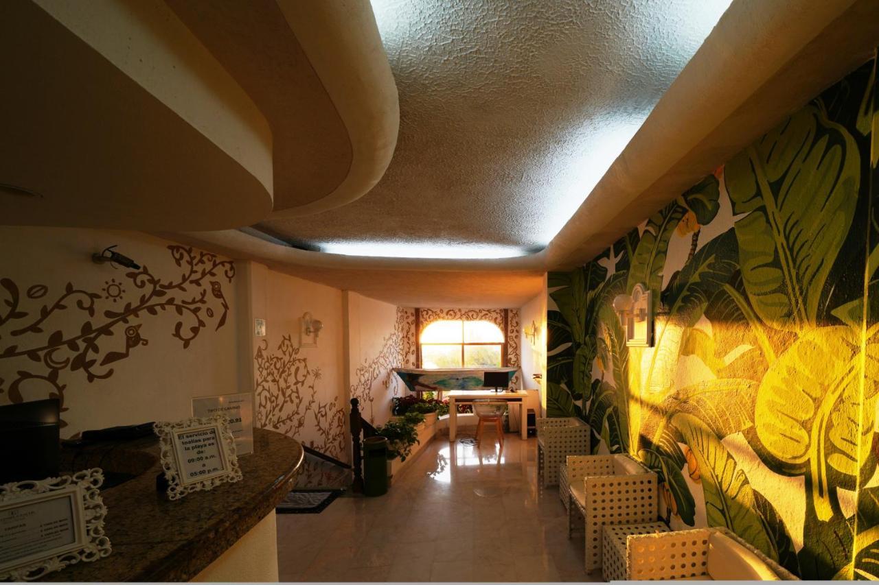 Emperador Vallarta Beachfront Hotel And Suites Puerto Vallarta Buitenkant foto
