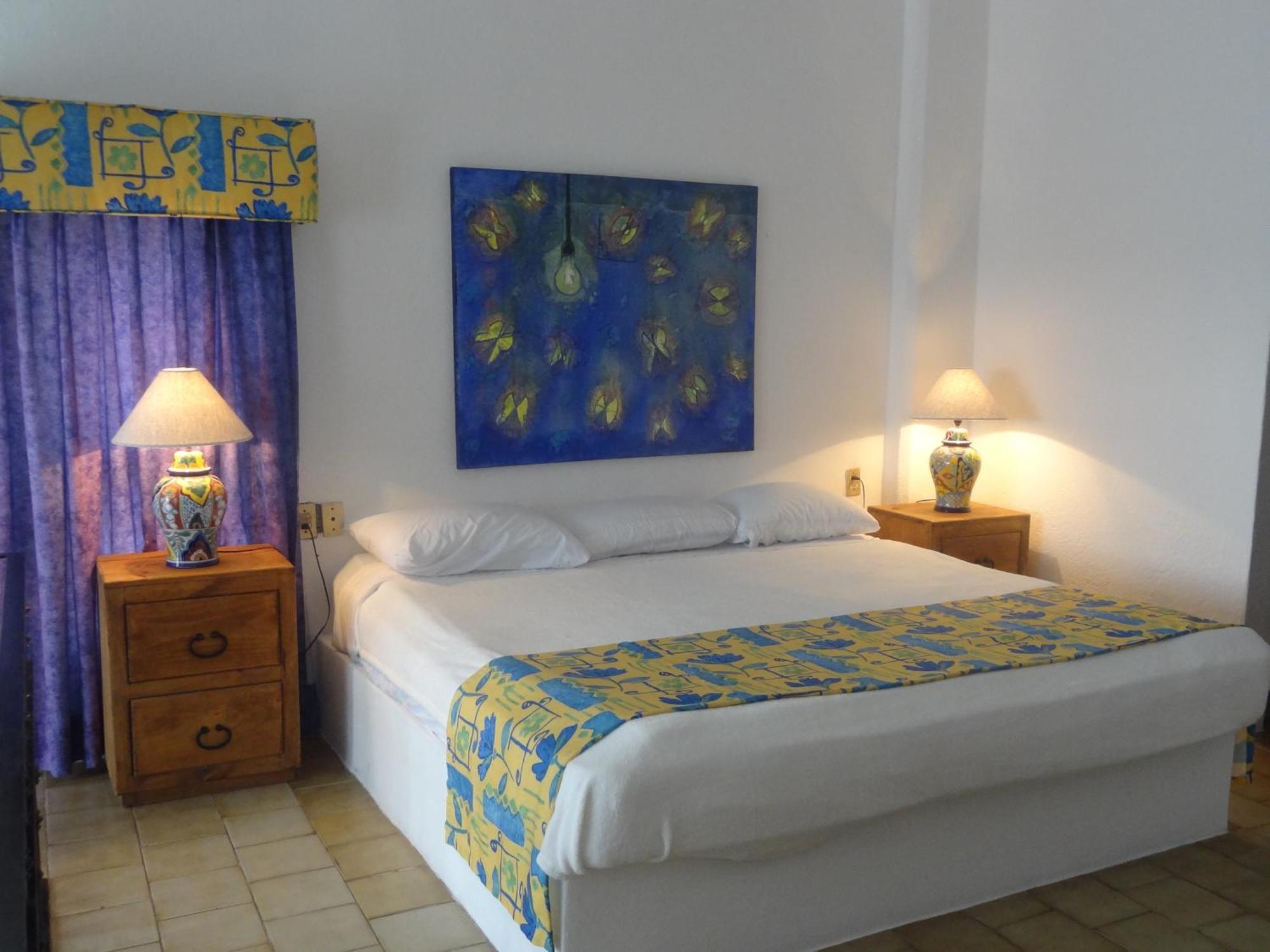 Emperador Vallarta Beachfront Hotel And Suites Puerto Vallarta Buitenkant foto