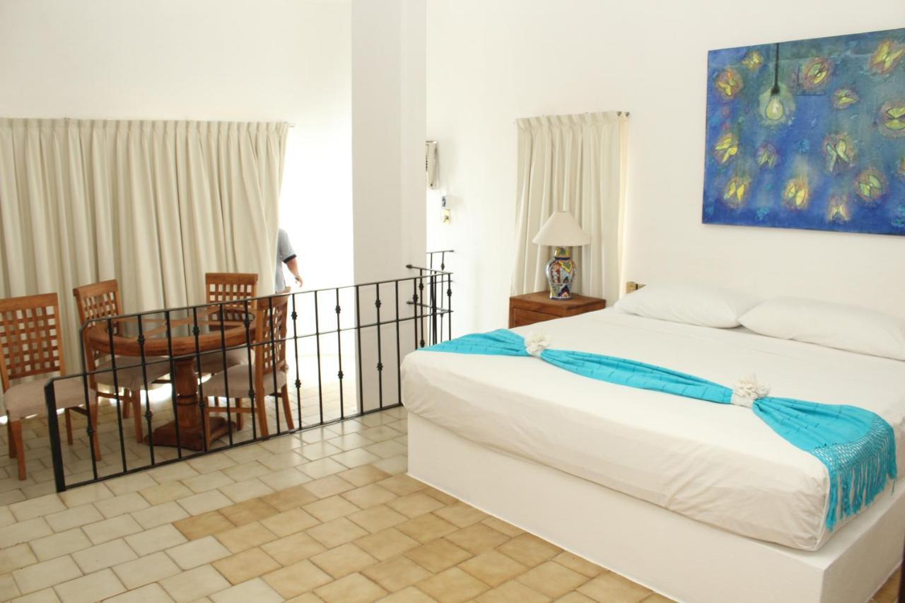 Emperador Vallarta Beachfront Hotel And Suites Puerto Vallarta Buitenkant foto